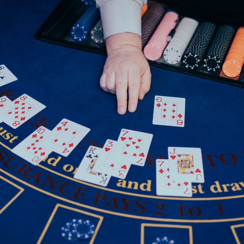 Cards on blackjack table | Edinburgh Fun Casinos